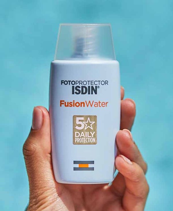 ضد آفتاب فیوژن واترSPF50بدون رنگ ایزدین